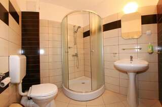 Гостевой дом Vila Sarah Bran Бран Двухместный номер с 1 кроватью и балконом-4